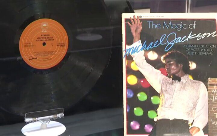 Una colección de Michael Jackson en el Nivaria Center, Tenerife