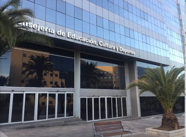 Educación elabora un protocolo para el alumnado afectado por el incendio de Tenerife