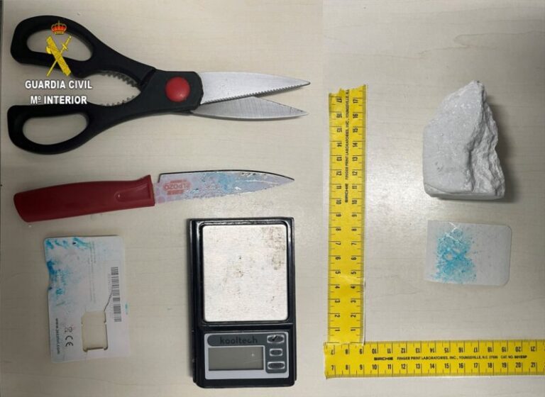 Detienen a un hombre con 100 gramos de cocaína en El Hierro