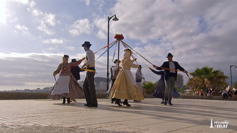 Mirando al Mar desde Los Cristianos