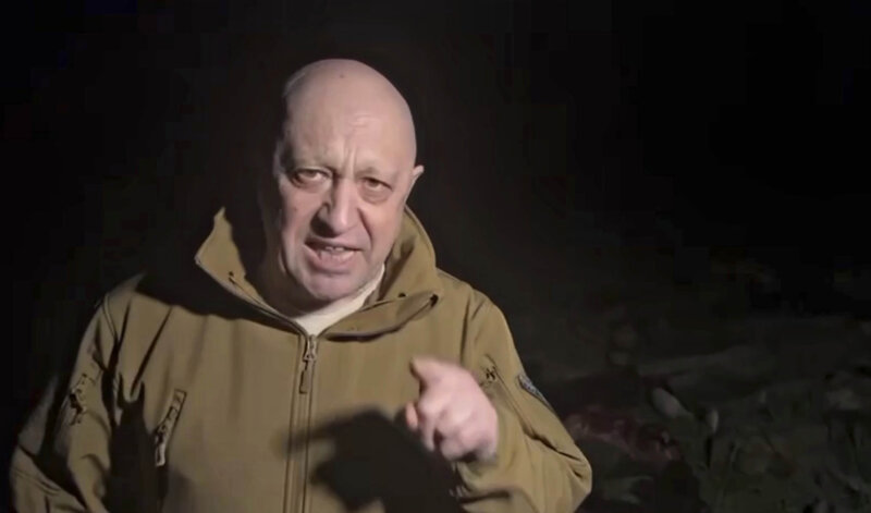 Un avión privado se estrella al norte de Moscú y el jefe de Wagner figura entre los pasajeros