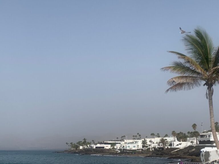 Muere un buceador tras ser sacado del agua en parada cardiorrespiratoria en Lanzarote