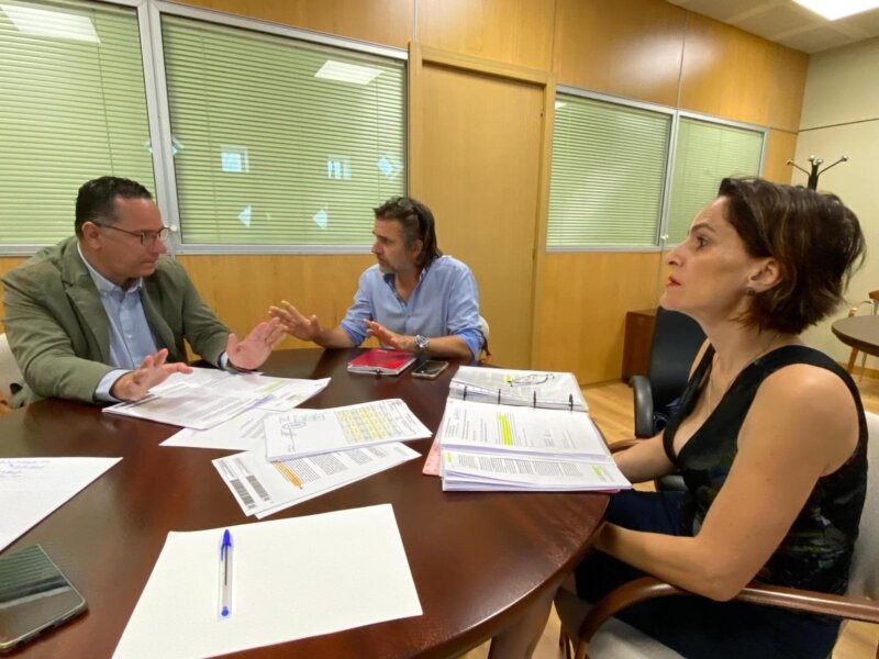 Actualmente los maestros canarios de Religión en las etapas de Infantil y Primaria dependen del Ministerio de Educación