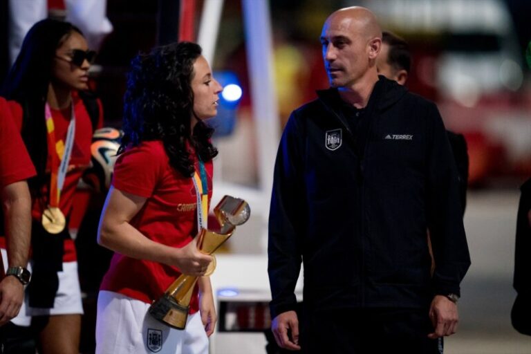 El TAD acuerda un expediente disciplinario por dos infracciones graves a Rubiales