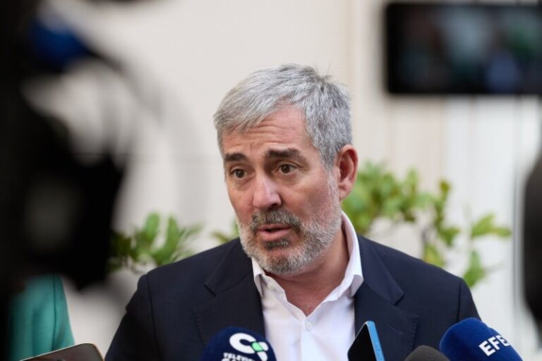 Clavijo tacha de “lamentable” el “show” del Congreso y la falta de entendimiento