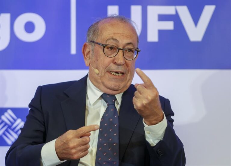 Nicolás Redondo es expulsado del PSOE