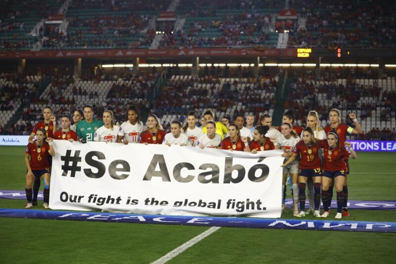 España gana a Suiza y pone la directa en la Liga de Naciones