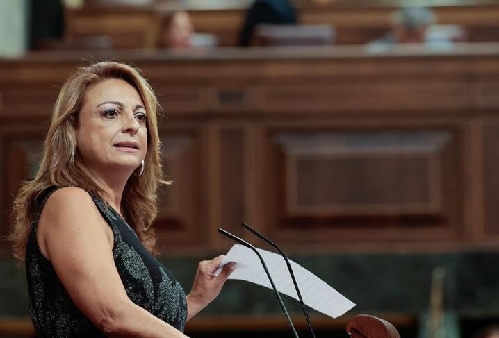 Coalición Canaria propone trasladar en barco a los menores migrantes antes de llegar a Canarias