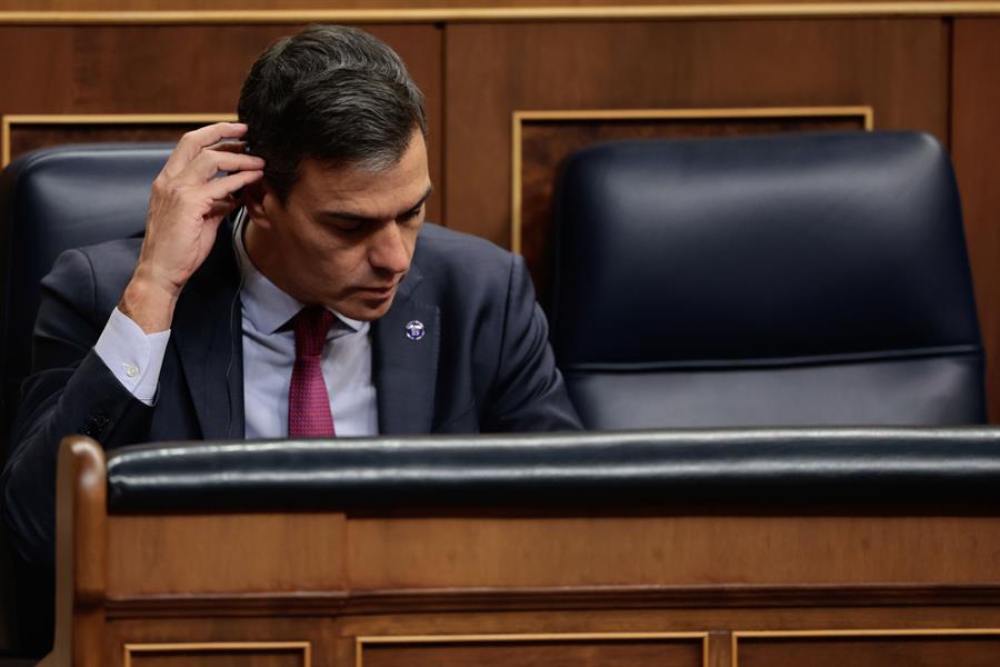 La portavoz de Bildu en el Congreso, Mertxe Aizpurua, retoma este miércoles el debate de investidura del líder del PP, Alberto Núñez Feijóo, que afrontará su primera votación fallida, ya que solo tiene garantizados 172 votos. EFE/Juan Carlos Hidalgo