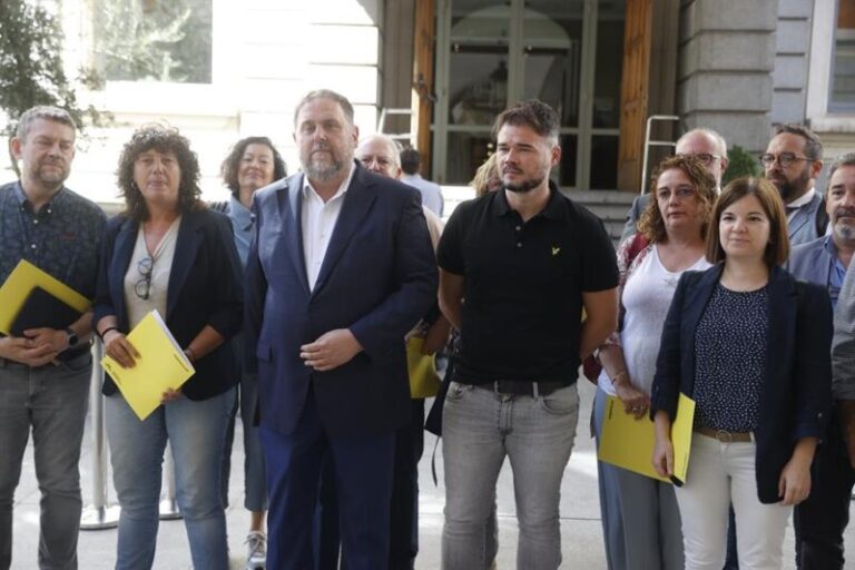 PSOE y PSC responden: por el camino de la ruptura “no hay avance posible”