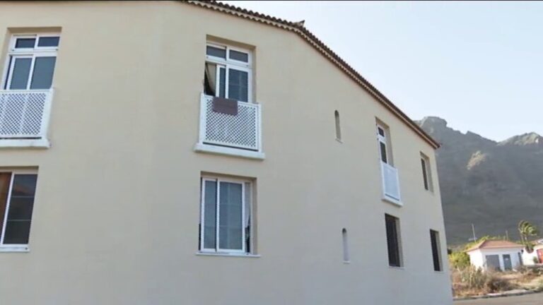Doce familias están expuestas a un desahucio por un fondo buitre en Tenerife