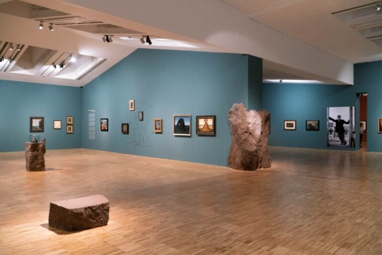 Dos ponencias y una visita guiada para clausurar la exposición de Óscar Domínguez en el TEA