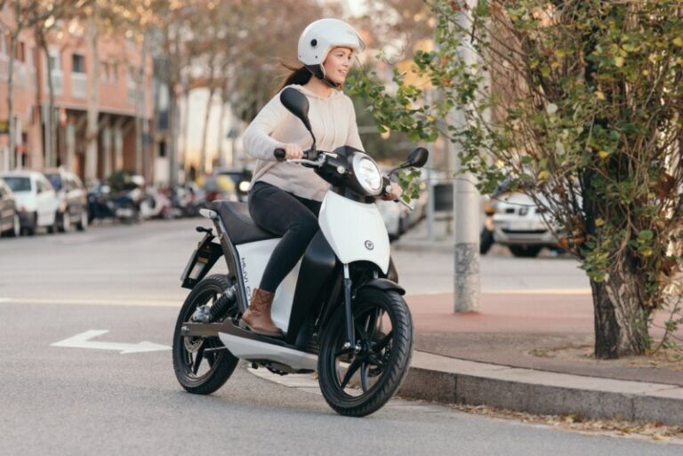 El 2,25% del parque móvil de dos ruedas de Canarias es eléctrico