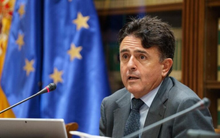 El presidente del TSJC alerta de que hay señales sobre un colapso total de la justicia