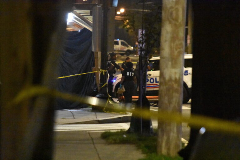 Al menos 22 muertos y 50 heridos en tres tiroteos en Estados Unidos perpetrados por un mismo tirador