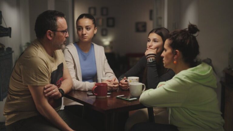 TVC estrena ‘Generación porno’, la serie que alerta sobre el consumo de porno en la adolescencia