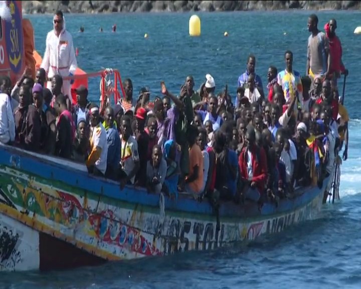 Mueren 25 migrantes que iban a Canarias tras el naufragio de su embarcación en Mauritania