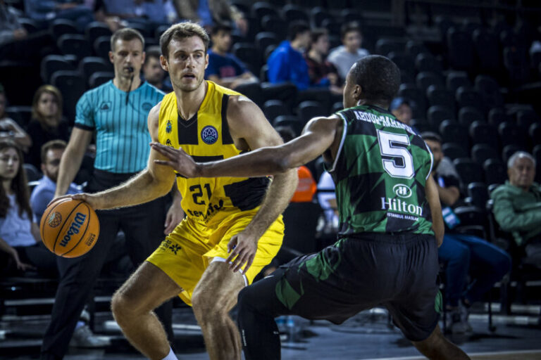 88-84. El Lenovo Tenerife sufre su primera derrota en Europa