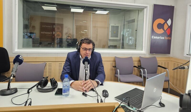manuel miranda hablando en la radio