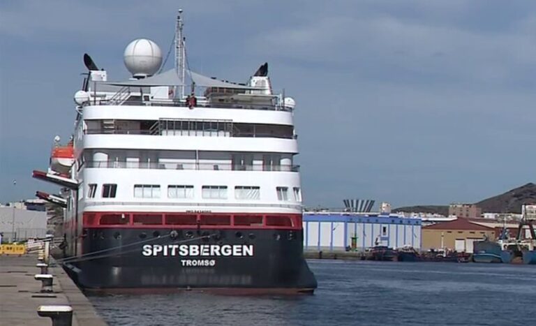 El buque Spitsbergen se establece en Gran Canaria