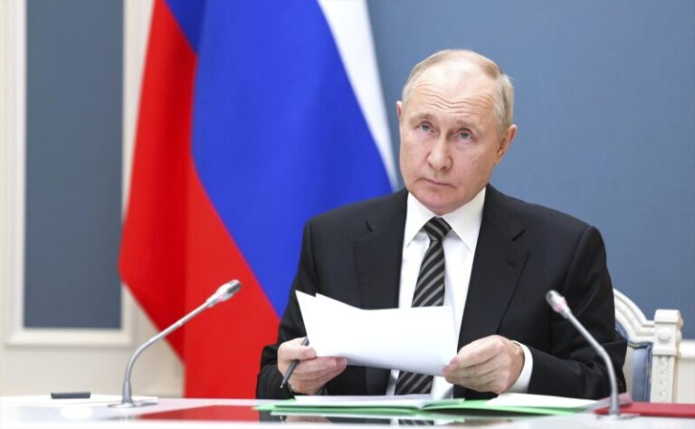 Ucrania afirma que existen grupos rusos que intentan derrocar a Putin