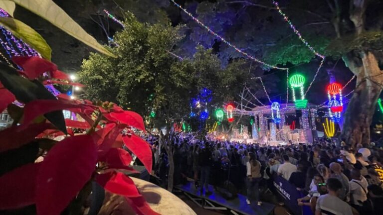 Santa Cruz de Tenerife enciende su alumbrado navideño