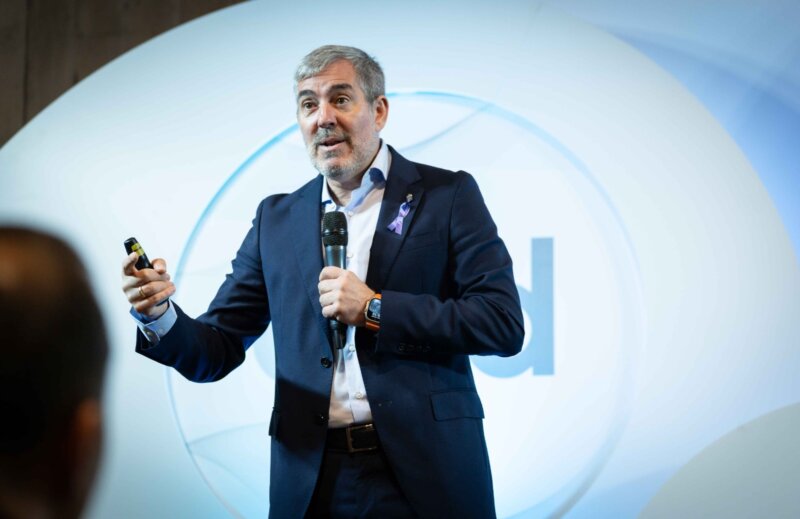 Fernando Clavijo en el desayuno coloquio con la Asociación para el Progreso de la Dirección (APD) llama a un pacto por la productividad