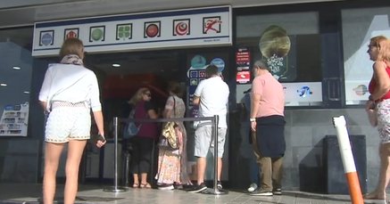 Colas lotería Navidad