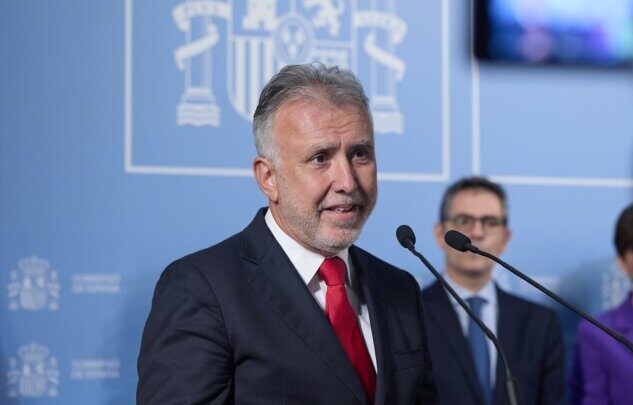 Torres dice que el Gobierno "ha respondido" a las reivindicaciones de Canarias