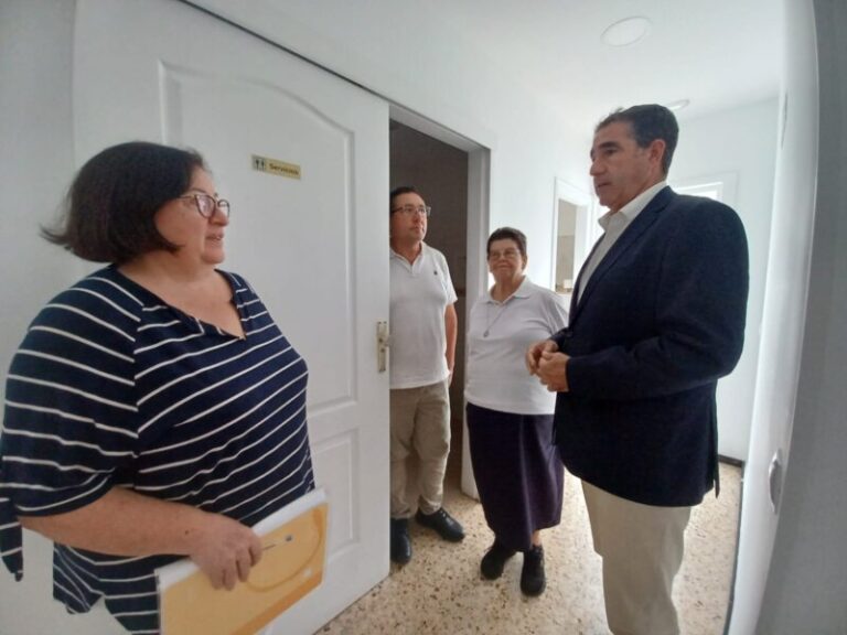Francisco Candil visita La Casa Hogar Sor Lorenza