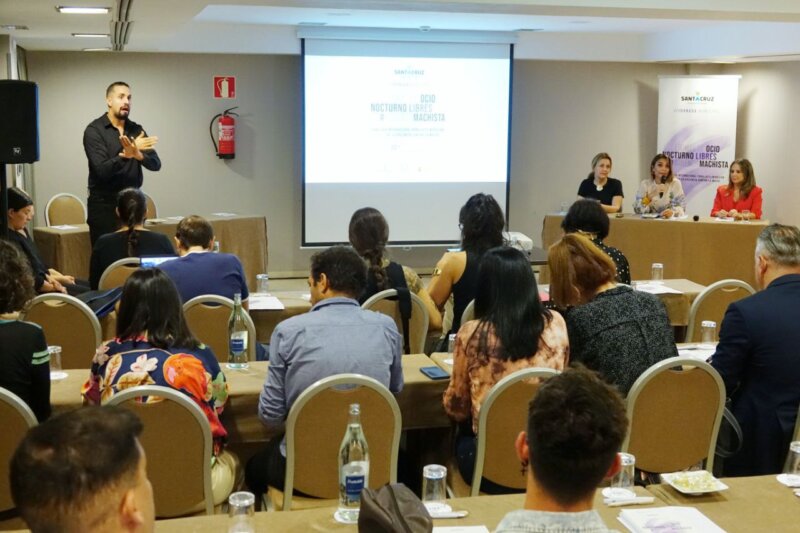 Jornadas bajo el título “Locales de ocio nocturno LIBRES de violencia machista”. Imagen Ayuntamiento de Santa Cruz de Tenerife