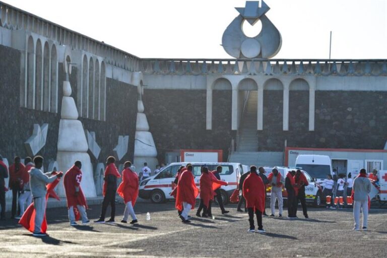 Cuatro embarcaciones rescatadas este martes en Canarias