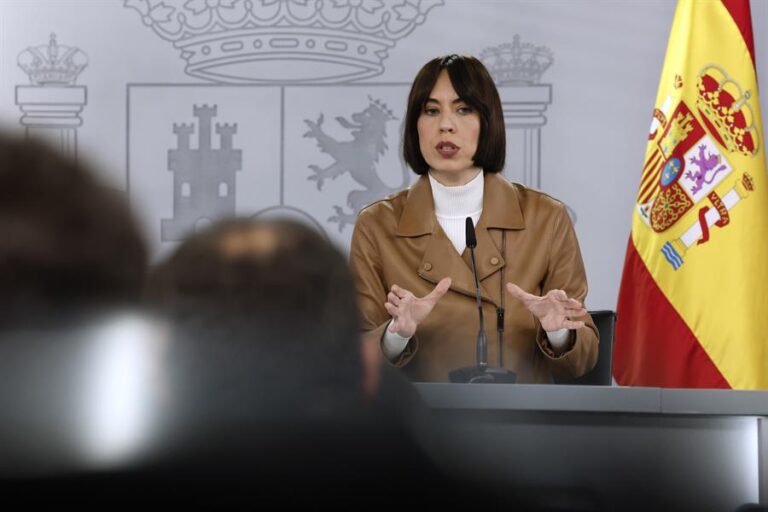 Morant informará a las universidades sobre la ley que frenará «los chiringuitos»