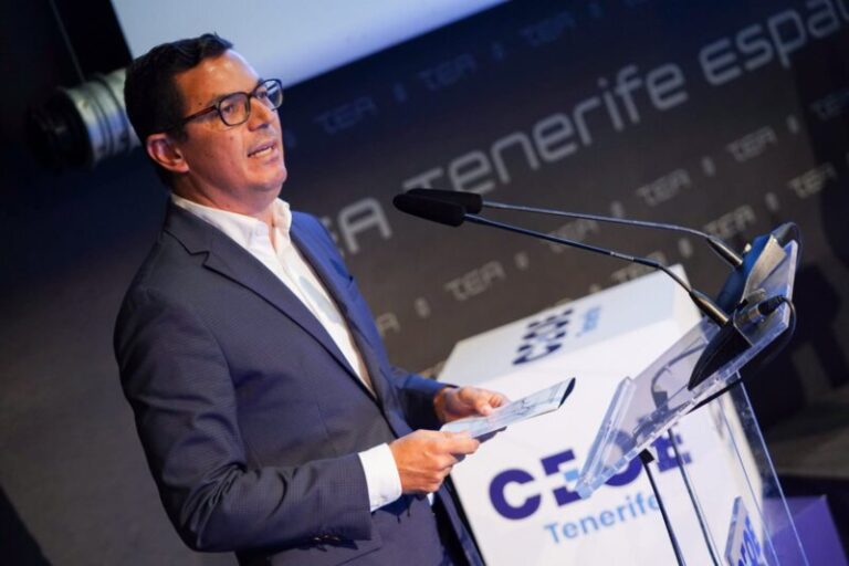 Pablo Rodríguez dice que en Tenerife el reto en carreteras es actuar en la TF-5