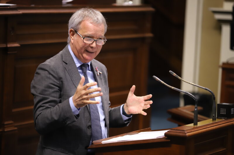 Sebastián Franquis enParlamento