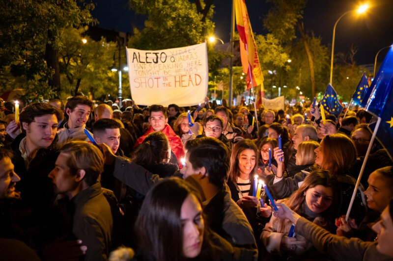 La protesta contra la amnistía se traslada a la sede del Parlamento Europeo en Madrid