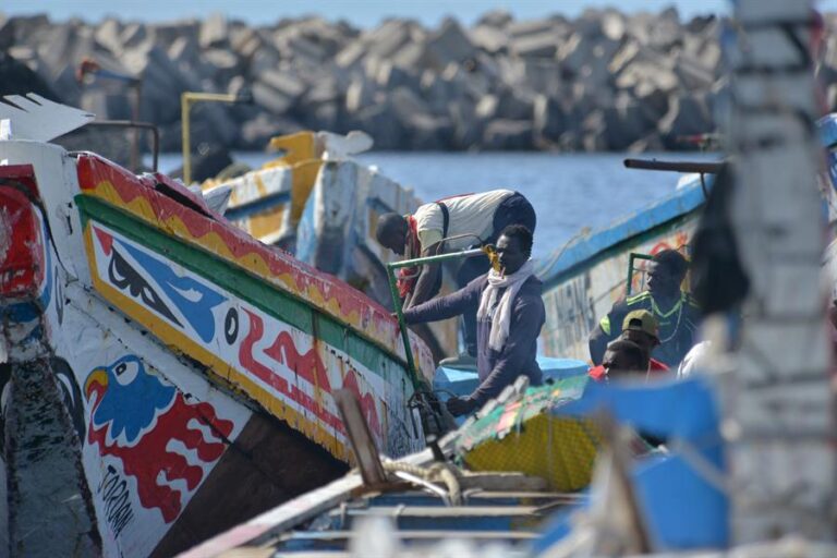 El patrullero Río Segura se incorpora a las tareas de seguridad en El Hierro ante el repunte migratorio