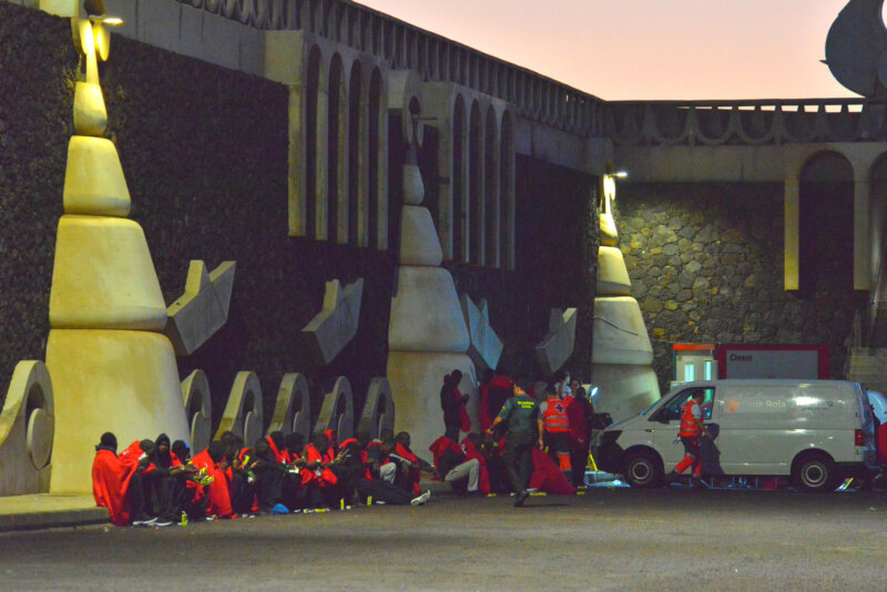 Llega un cayuco a El Hierro con 55 migrantes a bordo