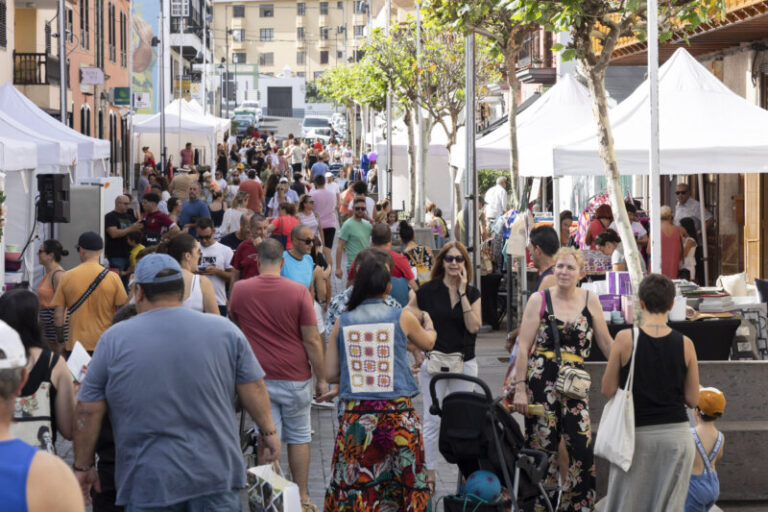 El Gobierno canario aprobará tres millones para bonos de consumo en “la cuesta de enero” 