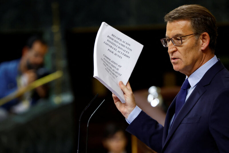 El Líder del PP interviene durante el debate de investidura de Pedro Sánchez en el Congreso de los Diputados / Reuters 