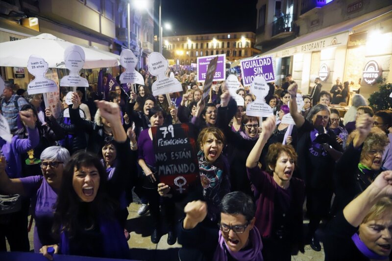 Canarias tiñe este martes de morado sus calles contra la violencia de género. Imagen de archivo. Álex Zea / Europa Press
