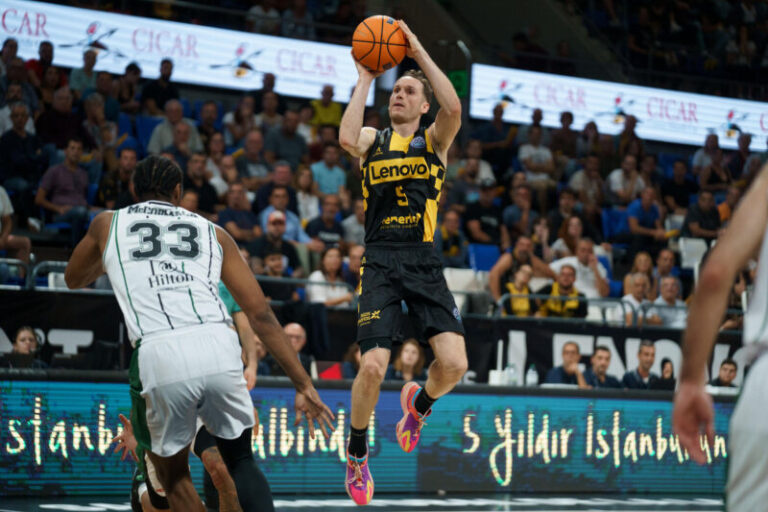 72-63. Huertas lidera el triunfo del Tenerife ante el Darussafaka