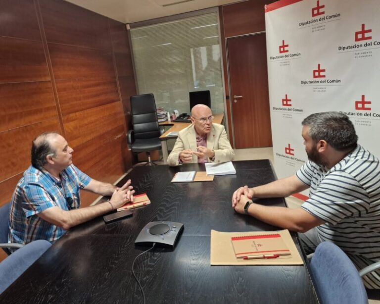 900 firmas contra el cierre del acceso de Guamasa en la TF-5