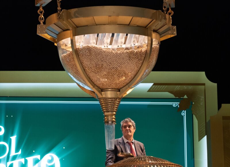 Tolva en la Lotería de Navidad. Eduardo Parra / Europa Press / Archivo 