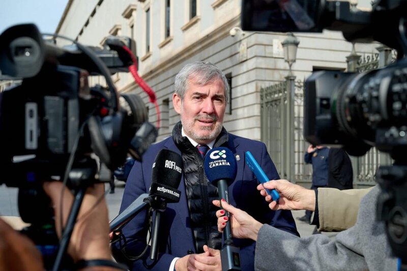 Imagen Fernando Clavijo en los actos por el 45 aniversario de la Constitución. Foto Gobierno de Canarias 