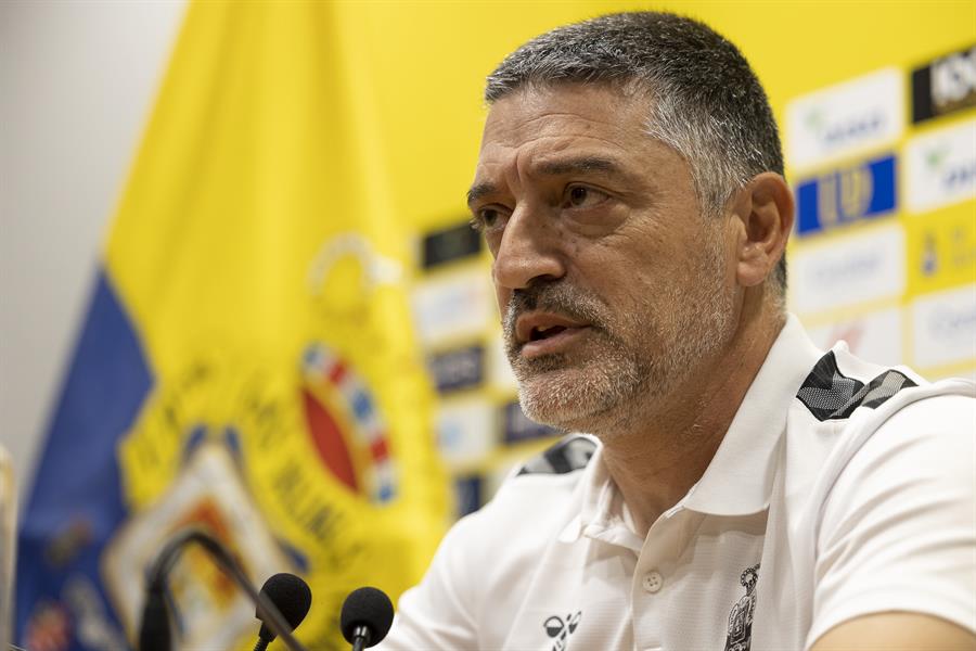 El entrenador de la Unión Deportiva Las Palmas, Xavier García Pimienta. Imagen EFE