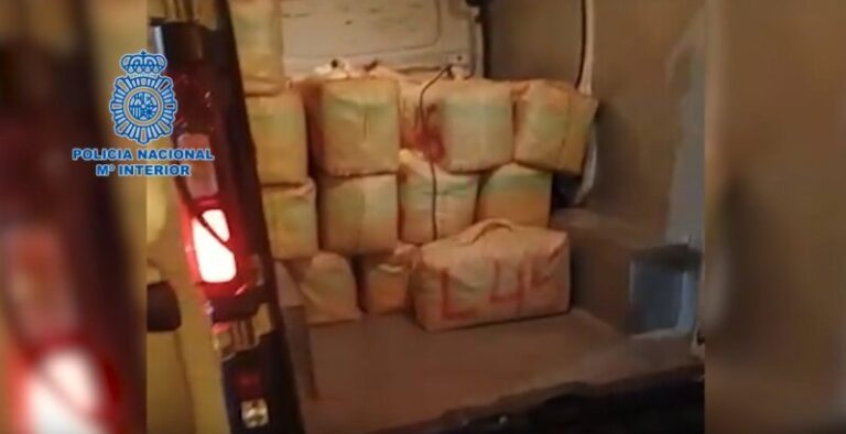 Desarticulada una organización dedicada al tráfico de grandes cantidades de hachís en Tenerife