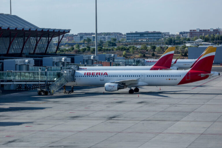 La huelga de Iberia deja más de 45.600 viajeros afectados