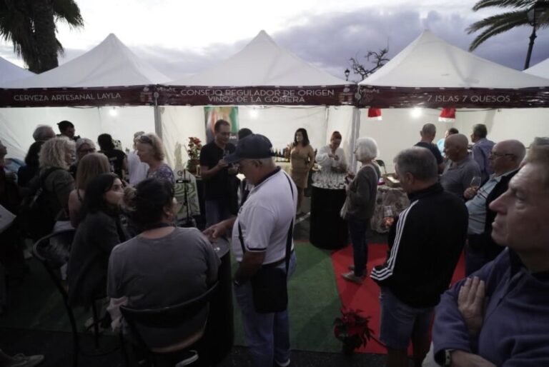 El mercado navideño de La Gomera abre sus puertas