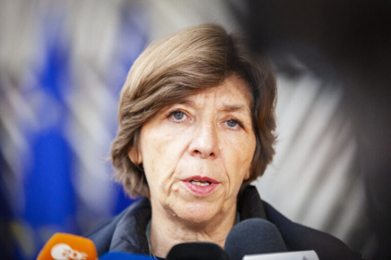 La ministra de Exteriores francesa llega a Israel en un intento de desactivar una “conflagración” regional